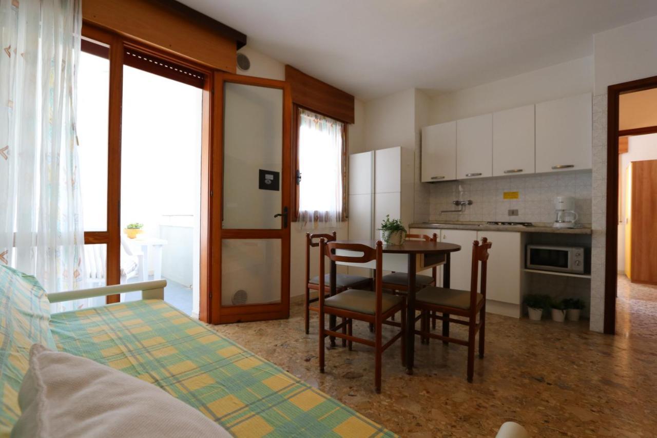 Appartamenti Fiordalisi Bibione Exterior foto